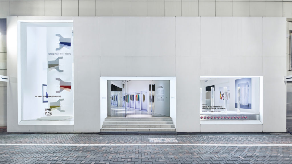 HOMME PLISSÉ ISSEY MIYAKE 「10 YEARS OF DESIGN AND MAKING」